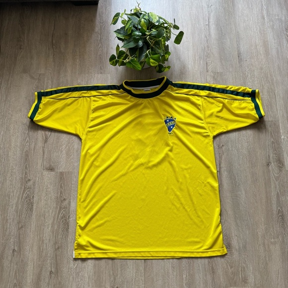 Men’s Vintage Brazil #8 Soccer Jersey High Voltage Brand - Picture 1 of 6